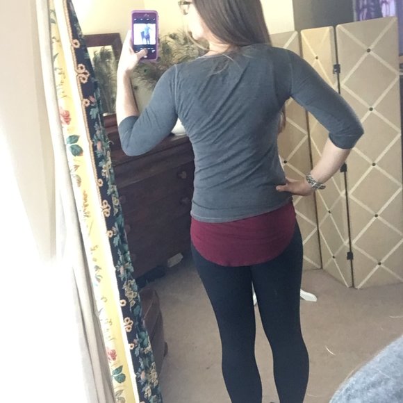 Hollister Quarter Length Shirt - Picture 9 of 9